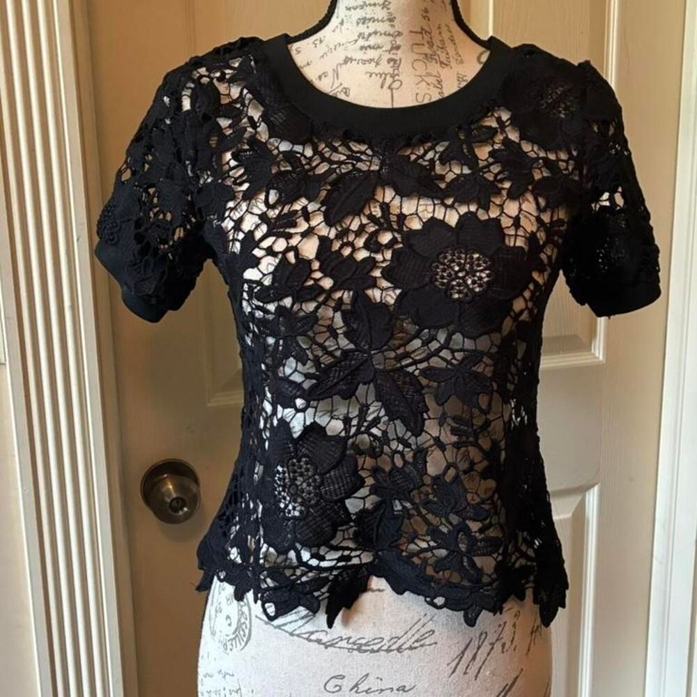 Unbranded Women's Black Crop-top